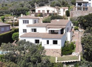 Casa a Castell d´Aro. Castellplatja darocasa