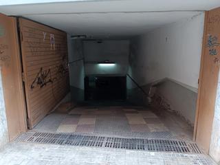 Aparcament cotxe  Torras i bages. Torres i bages  joan maragall