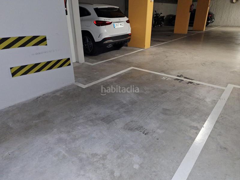 Foto 195241e3-435f-4a6d-8181-597cb419535e. Alquiler parking coche en viladomat 299 viladomat londres en Barcelona