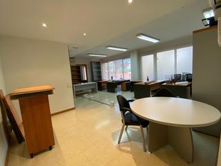 Rent Office space in Centre-Can Nadal. Joan batllori  laureà miró