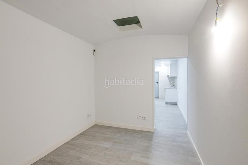 Foto b48b6f9a-36bb-4de9-9f99-aa97910c0f02. Local comercial a L´Antiga Esquerra de l´Eixample Barcelona