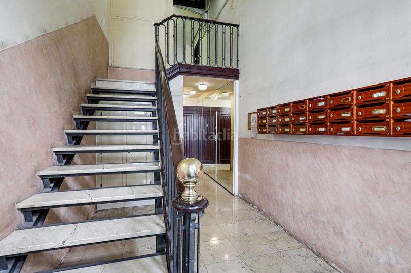 Foto b84f1ab8-a97a-41eb-bb1e-44c3612b510c. Local comercial a L´Antiga Esquerra de l´Eixample Barcelona