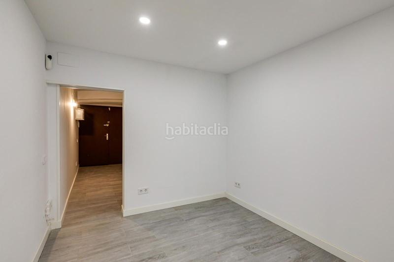 Foto f45b52fd-3611-445b-98b8-58dd3483ebf2. Local comercial a L´Antiga Esquerra de l´Eixample Barcelona