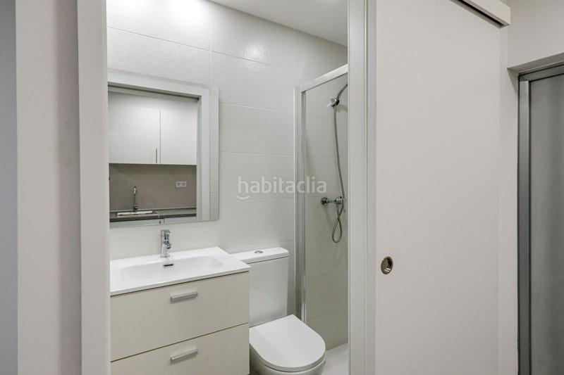 Foto fd5b34f5-ab9c-410f-996d-a240658d8e5e. Local comercial a L´Antiga Esquerra de l´Eixample Barcelona