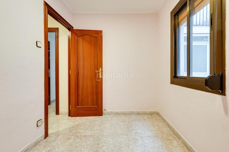 Foto 348b88aa-8c84-4bcd-bce2-3547709988e0. Piso  luminoso con ascensor en Roses-Castellbell Sant Feliu de Llobregat