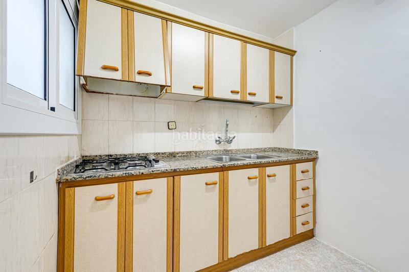 Foto 7e6ff3e2-34ad-49a4-a762-34c313dfb1cb. Piso  luminoso con ascensor en Roses-Castellbell Sant Feliu de Llobregat