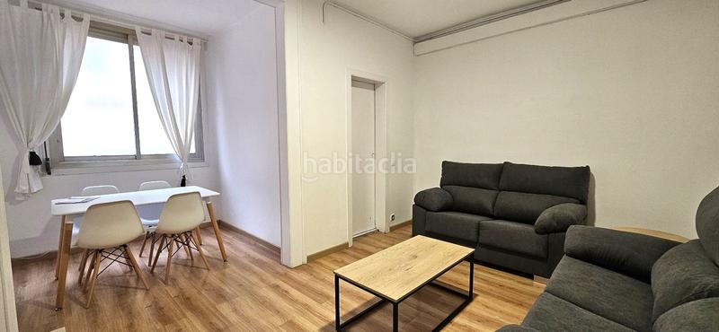 Foto 62c4087d-3839-4181-843b-81e231a4af28. Alquiler piso guilleries plaça del diamant en Vila de Gràcia Barcelona