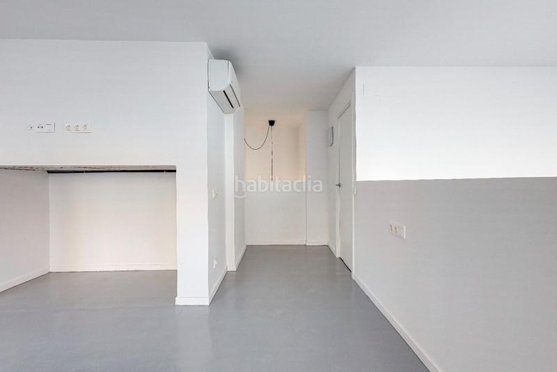 Foto d85b486d-bb6f-4b20-9b09-40a7ac3c094f. Alquiler piso galileu melcior del palau en Sants Barcelona