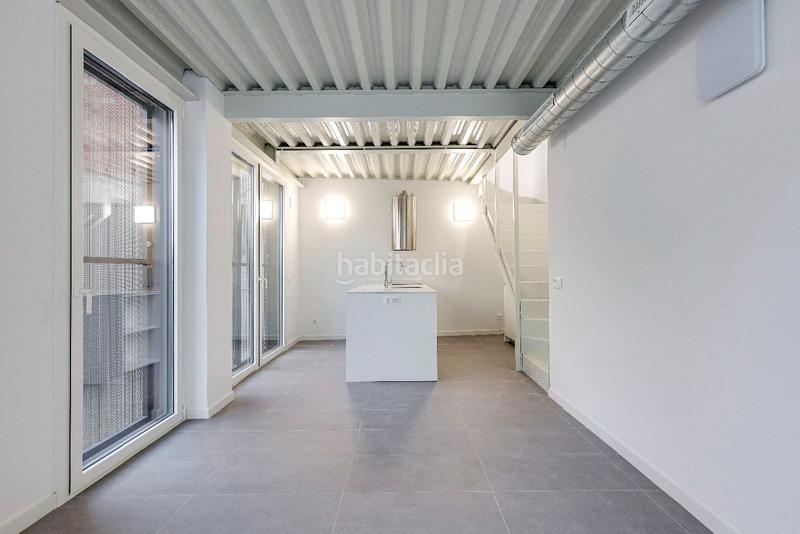 Foto 0030f4ae-5f37-4e23-acc4-1cdc5d6f4f6f. Rent flat with heating in Sants Barcelona