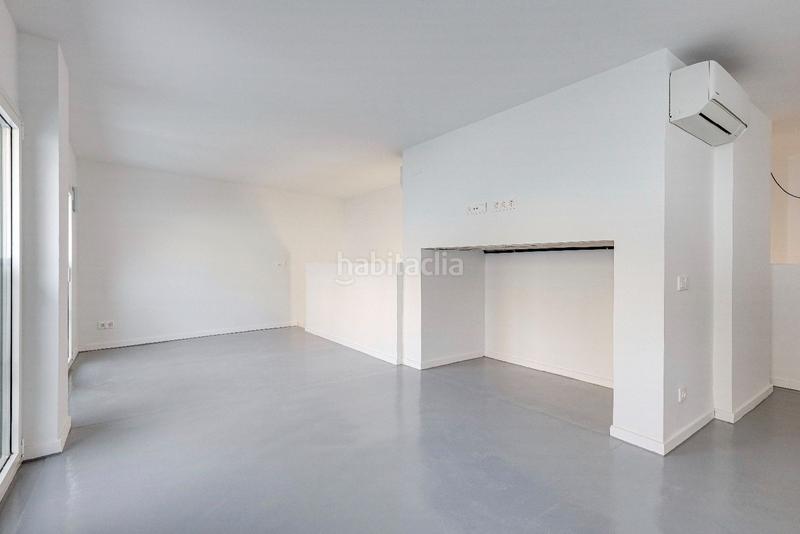 Foto 0cb074f5-8264-4ed5-9fad-4dcc4c0a104d. Rent flat with heating in Sants Barcelona