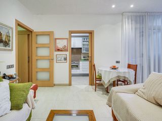 Flat in Sants-Badal. Santsbadal