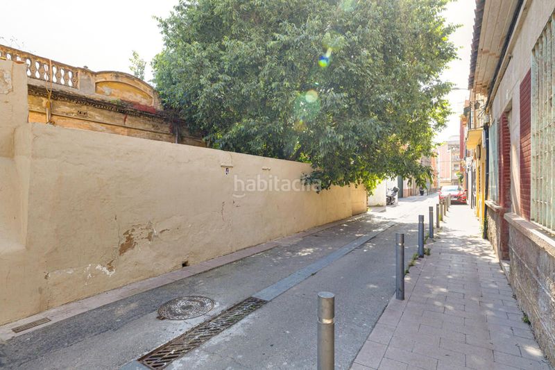 Foto a287e763-7fd1-48f4-93bc-4f7b86bbc7d4. Edifici a Safaretjos Santa Coloma de Gramenet