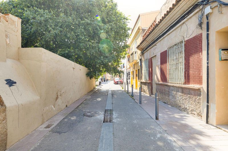 Foto aba22e71-8740-4608-8b42-76122507ae98. Edifici a Safaretjos Santa Coloma de Gramenet