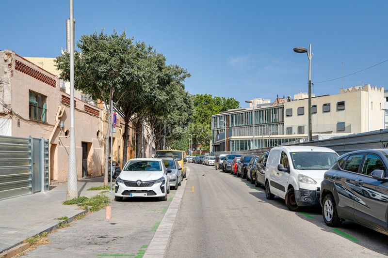 Foto 13113cb3-ba91-4ae9-a2a7-0aa87cdccde8. Edificio in Centre-Can Nadal Sant Feliu de Llobregat