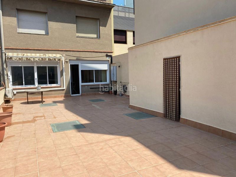 Foto 3cf3f655-39a2-4d8f-a14f-ed9c3aed05dc. Edificio in Centre-Can Nadal Sant Feliu de Llobregat