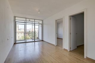 Flat in Riu Sud. Can peixauet  santa coloma