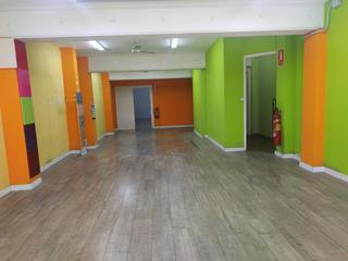 Location Local commercial à Santa creu 5. Santa creu  constitució