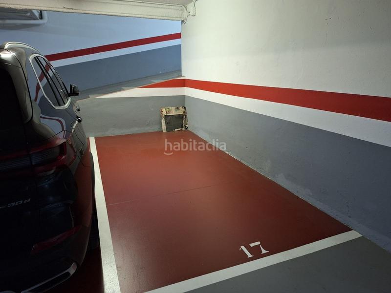 Foto 24e80b72-c4d6-4c37-9f23-edb7b82be43b. Alquiler parking coche en viladomat 209 viladomat mallorca en Barcelona