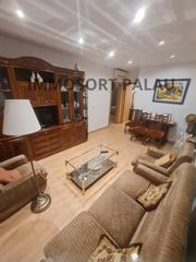 Flat in Palau-solità i Plegamans. Oportunidad de piso en pleno centro de palau