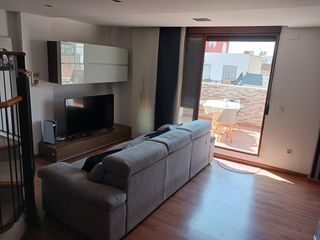 Flat in Plaza Xúquer. Atico duplex con terraza
