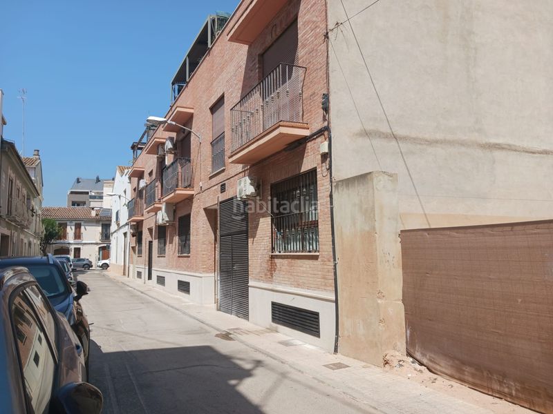 Foto babb96da-c6f3-4c98-a904-82f813c92e85. Flat with parking in Plaza Xúquer Paiporta