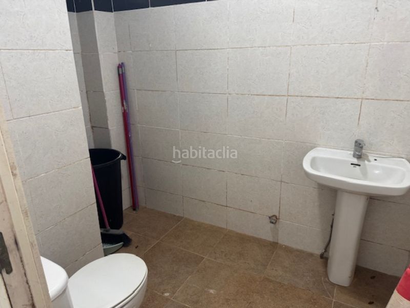 Foto 68653ae4-cc7b-4129-97a9-3f1a89836e0f. Alquiler local comercial local en alquiler en Plaza Xúquer Paiporta