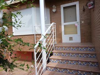Casa adossada a Plaza Xúquer. Oportunidad única en paiporta casa adosada en venta
