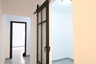 Pis  Paiporta - calle san juan bosco. Se vende con inquilino hay que mantener el contraro hasta marzo