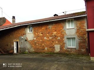 Casa  Queo de abaixo. Dos casas en bertoa, carballo