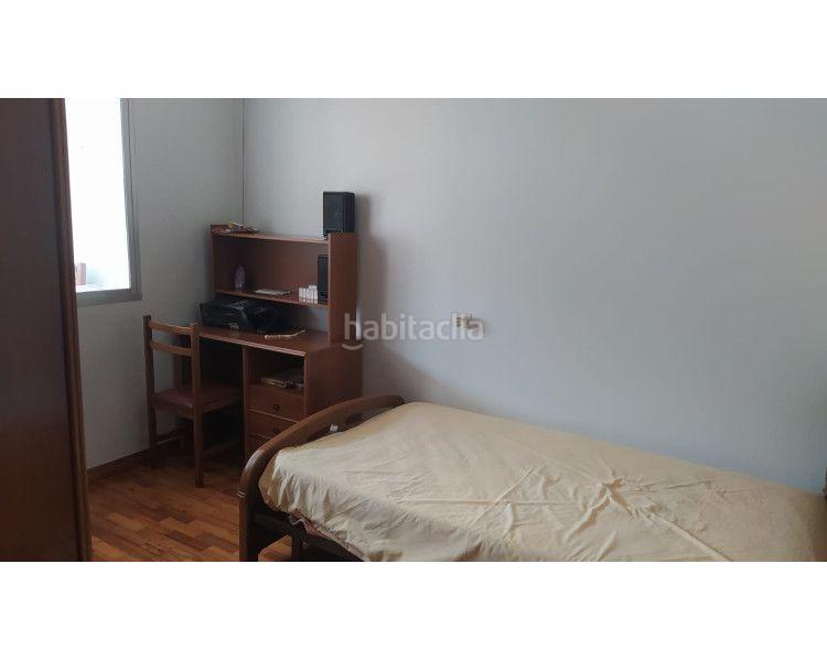 Foto 55757e86-4bf2-43b0-ae02-3337da9142ed. Edifici a Carballo