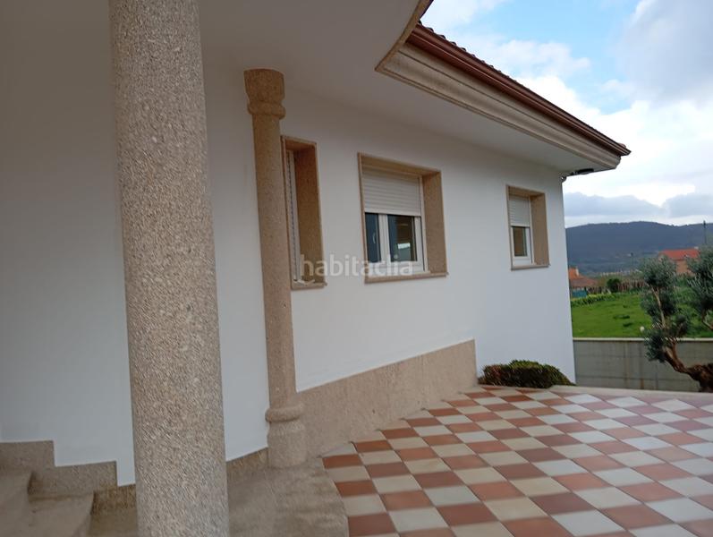Foto 8644a66f-62ba-4a1f-aae4-9ca41bb2cb26. Alquiler chalet en n/a apartamento con vistas al mar en razo en Carballo