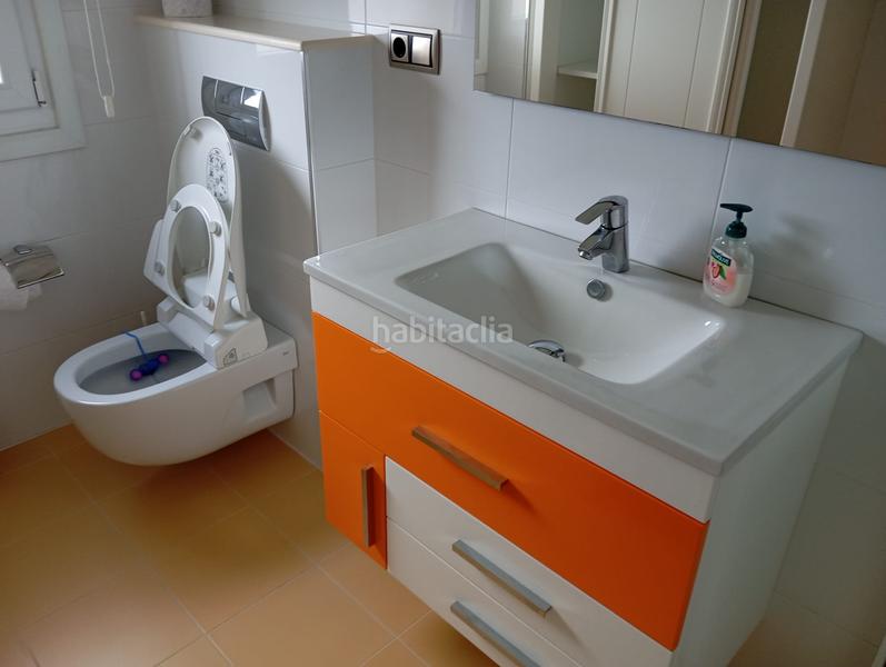 Foto e3de35da-960b-46b1-8bce-bb4ed1e1e40e. Alquiler chalet en n/a apartamento con vistas al mar en razo en Carballo
