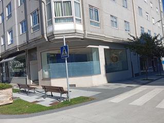 Lloguer Local Comercial a Rúa barcelona 26. Bajo para alquilar en el  centro de carballo