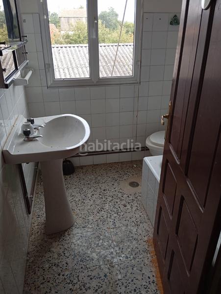 Foto 0e1dfbaa-b55d-47d6-a4aa-e45e62282451. Casa en muiño seco 10 casa con terreno en Coristanco