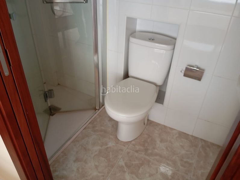 Foto 2ee945fd-716f-4b74-89b2-2df340e35076. Edifici a rúa río anllóns 12 a Carballo