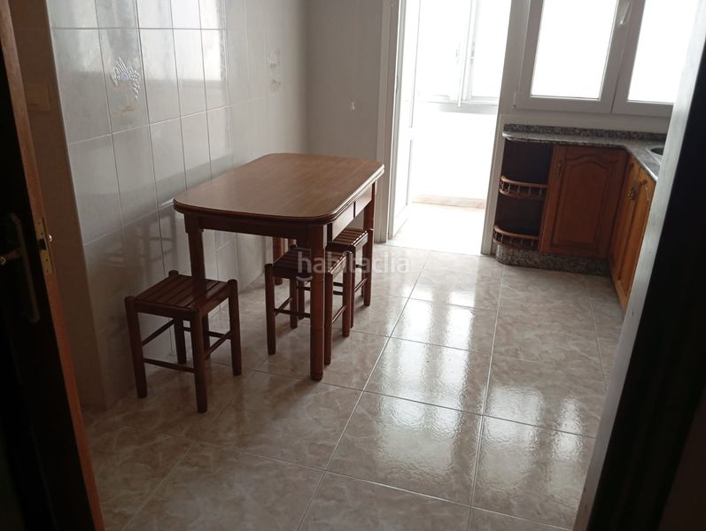 Foto 614b7cf9-c84a-4235-ab94-9e70dd60f057. Edifici a rúa río anllóns 12 a Carballo