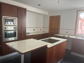 Appartement  Rúa concepción arenal 9. Lar gestion inmobiliaria
