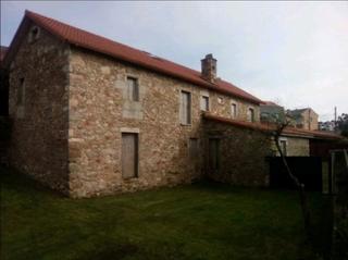 Mas à Malpica de Bergantiños. Casa rústica, casa, nave