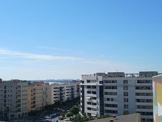 Etagenwohnung  Avenida italia. Ubicación inmejorable, última planta + amplia plaza de garaje. c