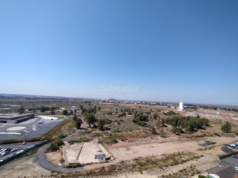 Foto 44d26ca4-46a1-4f57-8e78-15e2d6269f78. Rent flat in plaza del punto 4 in Centro Huelva