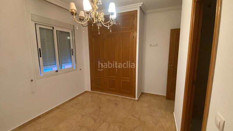 Foto c3d7cf55-343b-4bb8-b8d5-19cf2653e4e1. Alquiler piso bonito piso sin amueblar próximo al Centro en Huelva