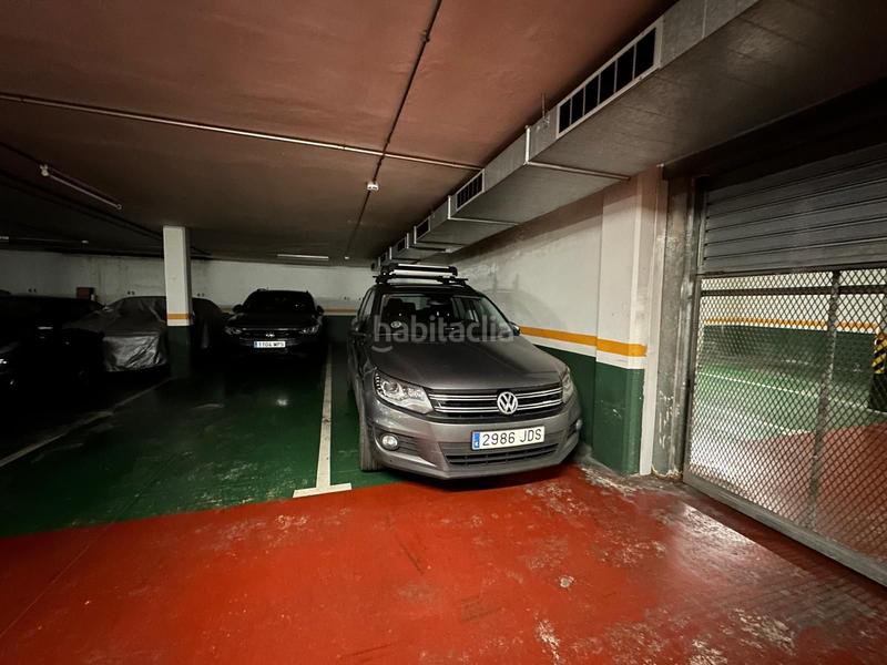 Foto fab0e91c-e30b-458d-9cf1-95178ea44a01. Parking voiture dans Centre Sabadell