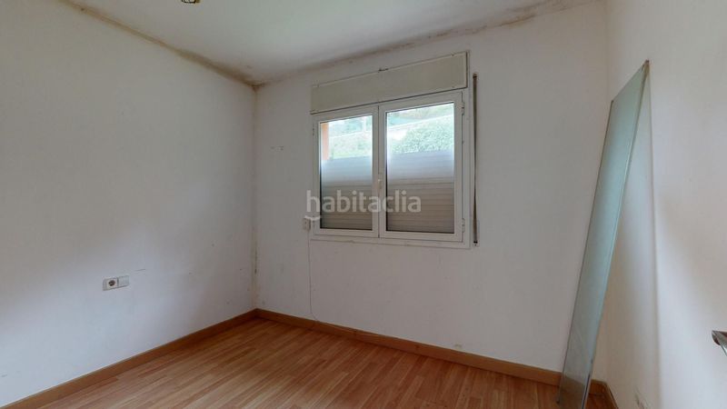 Foto 08777dc1-e716-4102-bfe1-c3432e452b86. Casa amb aparcament a Torre Baró Barcelona