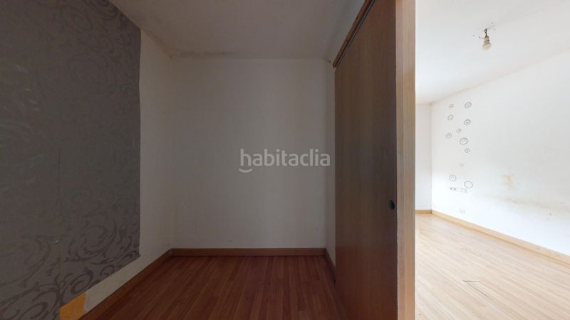 Foto 281ce405-b106-43e6-b168-6b744cc63125. Casa amb aparcament a Torre Baró Barcelona