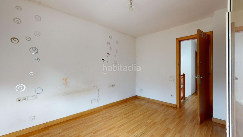 Foto 78d1dcc7-8988-4505-997c-c5e269bb355e. Casa amb aparcament a Torre Baró Barcelona