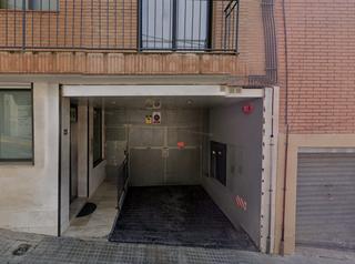 Aparcament cotxe  Cáceres. Parking en venta en rubí
