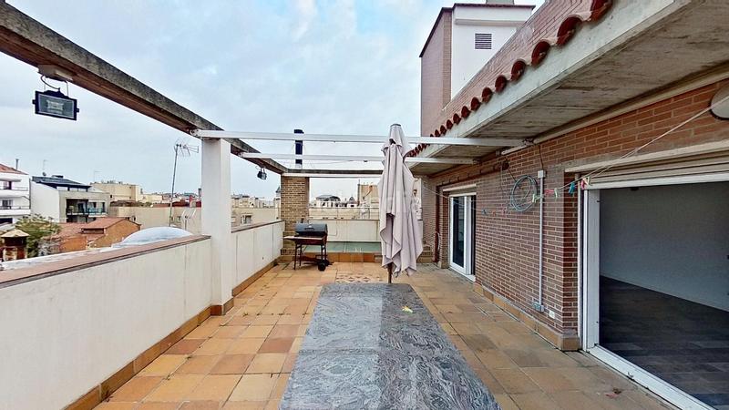 Foto eb0ab93f-6084-4e8f-bd06-2709819939cd. Edifici a Centre Sabadell