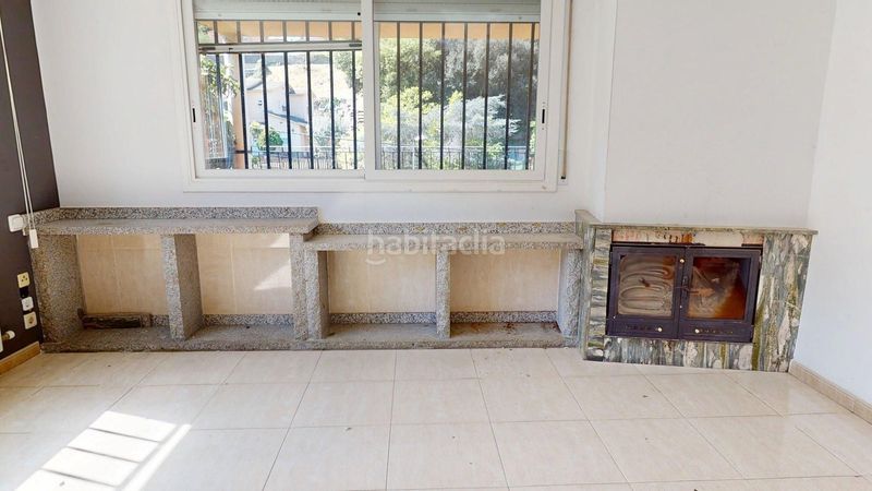 Foto 856627af-28b9-4ee5-a6f4-d44198627922. Casa amb aparcament a Llinars del Vallès