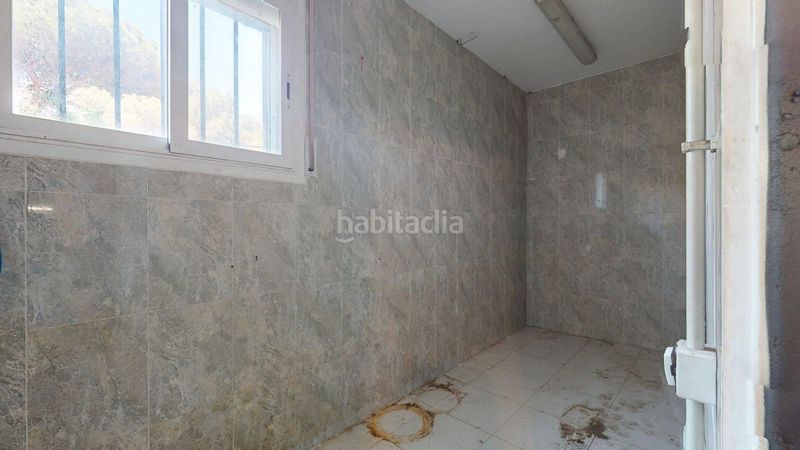 Foto 91c28bac-d905-4a82-a001-e9d8c7b7c8cc. Casa amb aparcament a Llinars del Vallès