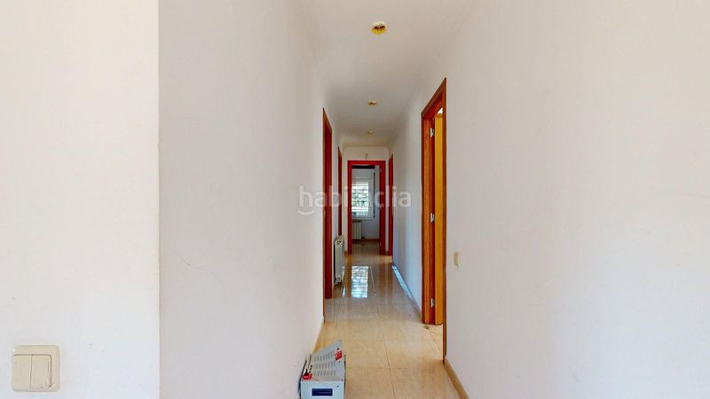 Foto e26663b0-1ccb-4866-bdcd-508a00695358. Casa amb aparcament a Llinars del Vallès